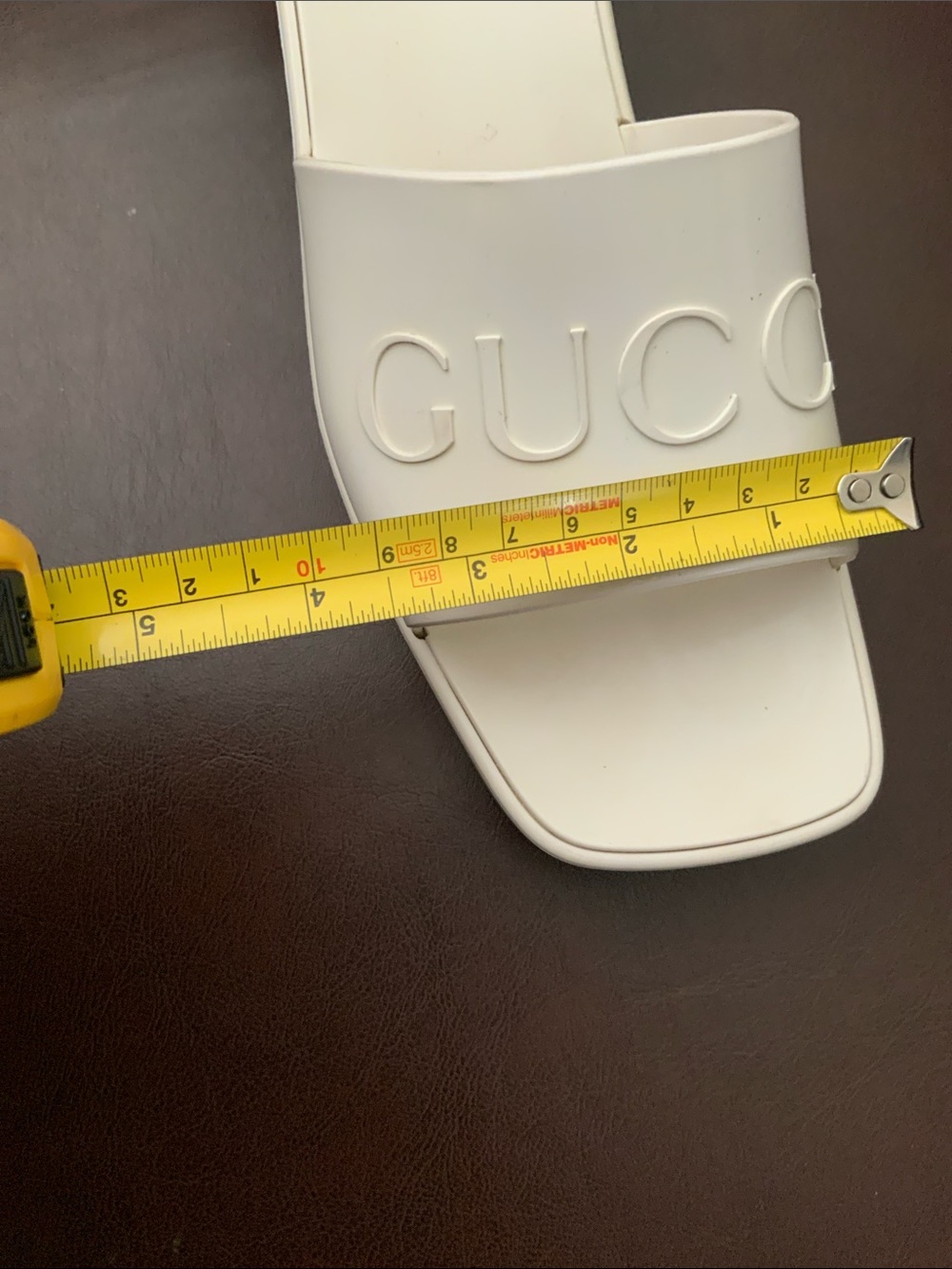 Gucci Rubber Gucci Logo Womens Platform white slides. Minor stains pictured. 39. - Picture 8 of 9